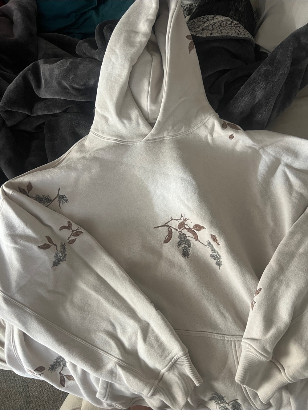 Men’s Abercrombie Cream Embroidered Hoodie